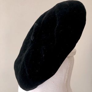 Betmar Velvet Black Beret Vintage
